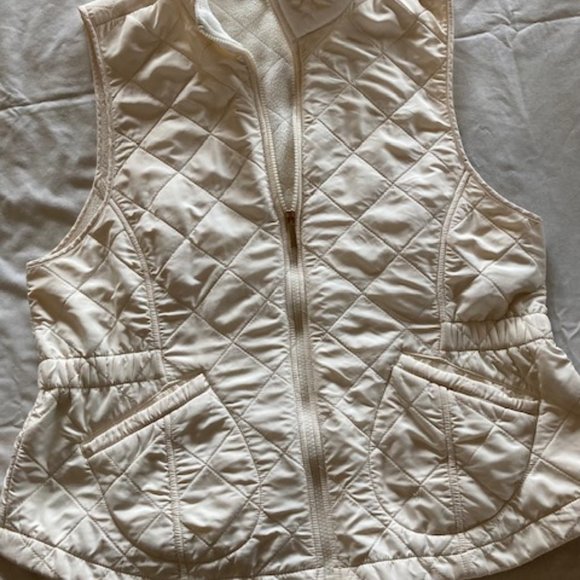 Bit and Bridle cream colored quilted vest, size L. - Picture 1 of 2